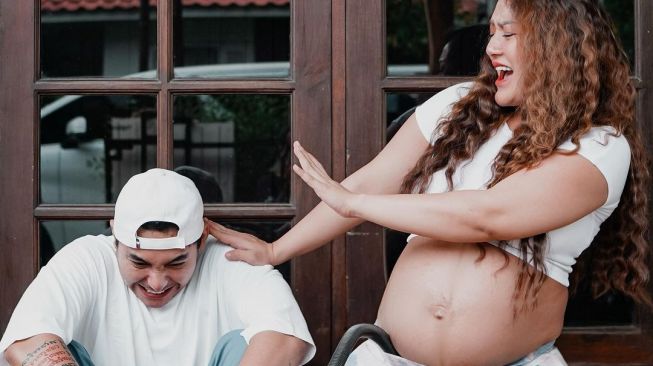 Potret Krisjiana Bongkar Proses Terjadinya Baby Xarena (instagram/@krisjianabah)