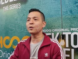 Ernest Prakasa Tak Mau Dianggap Orang Cina Sebelum Kenal Stand Up: Gue Menderita
