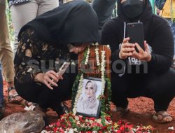 Hasil Rapat Keluarga, Doddy Sudrajat Pindahkan Makam Vanessa Angel Oktober Mendatang