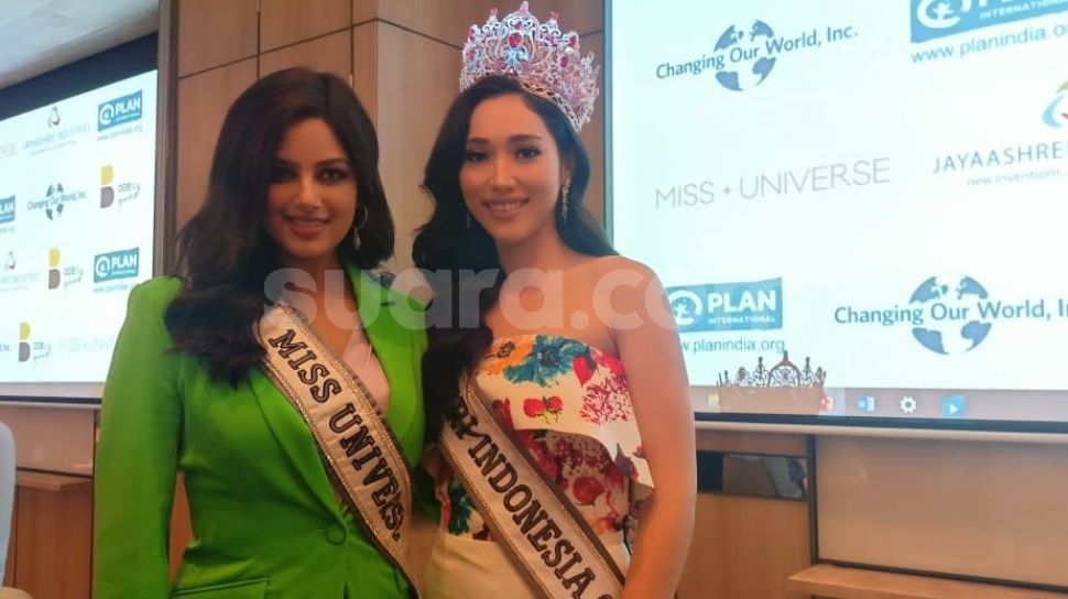 Puteri Indonesia 2022 dan Miss Universe 2021 Dobrak Stigma Tabu soal Menstruasi